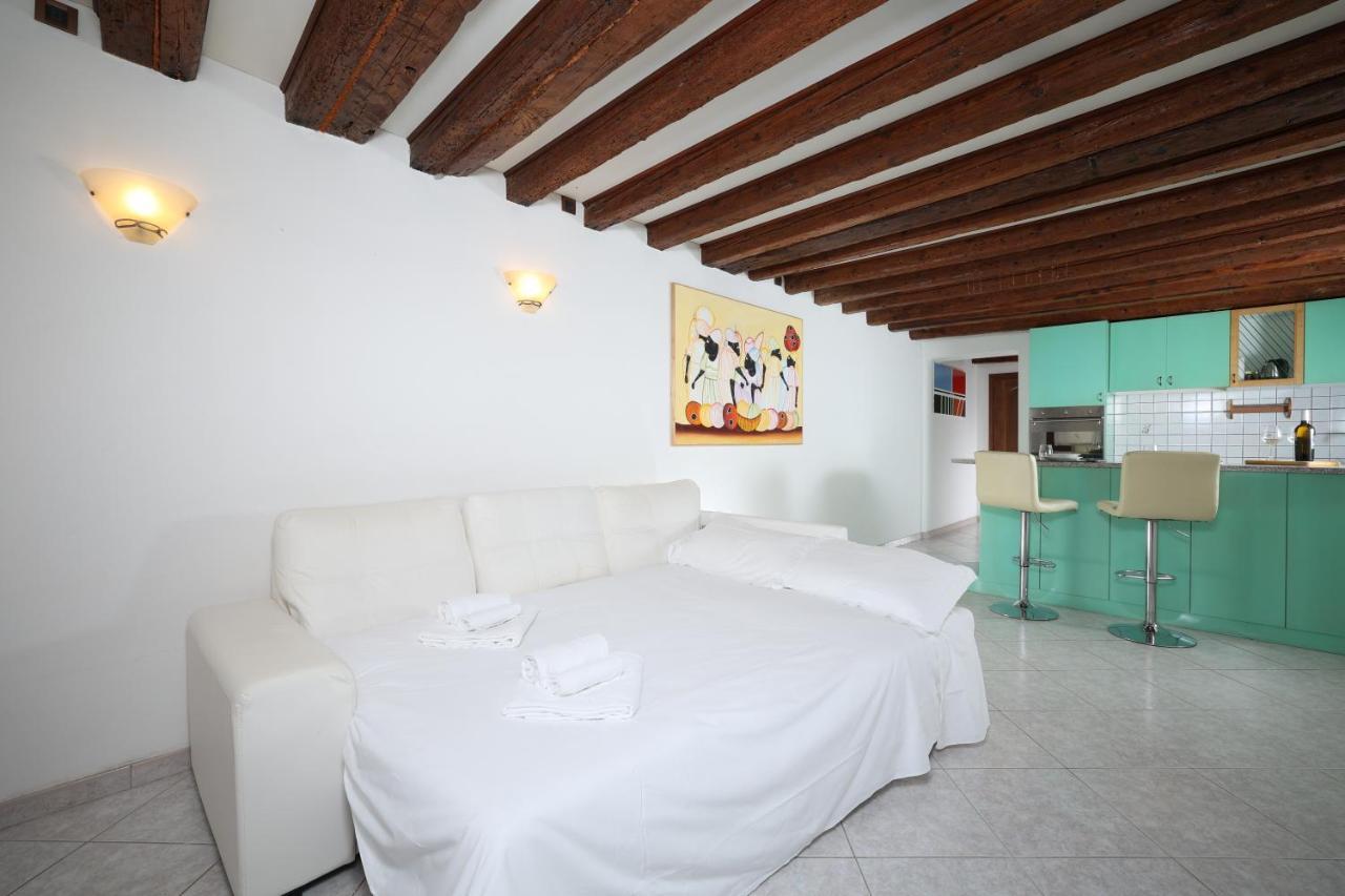 Ca Giardini Apartments In Biennale By Bricola Apartments Venice Exterior photo