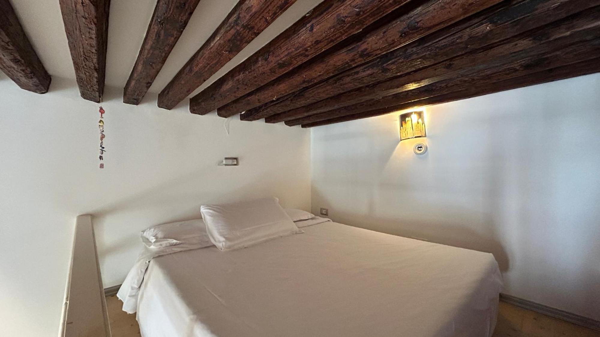 Ca Giardini Apartments In Biennale By Bricola Apartments Venice Room photo